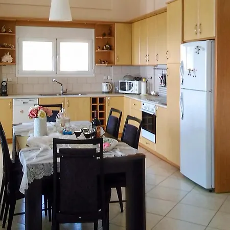 בית נופש Awesome In W/ Wifi, Outdoor Swimming Pool And 3 Bedrooms